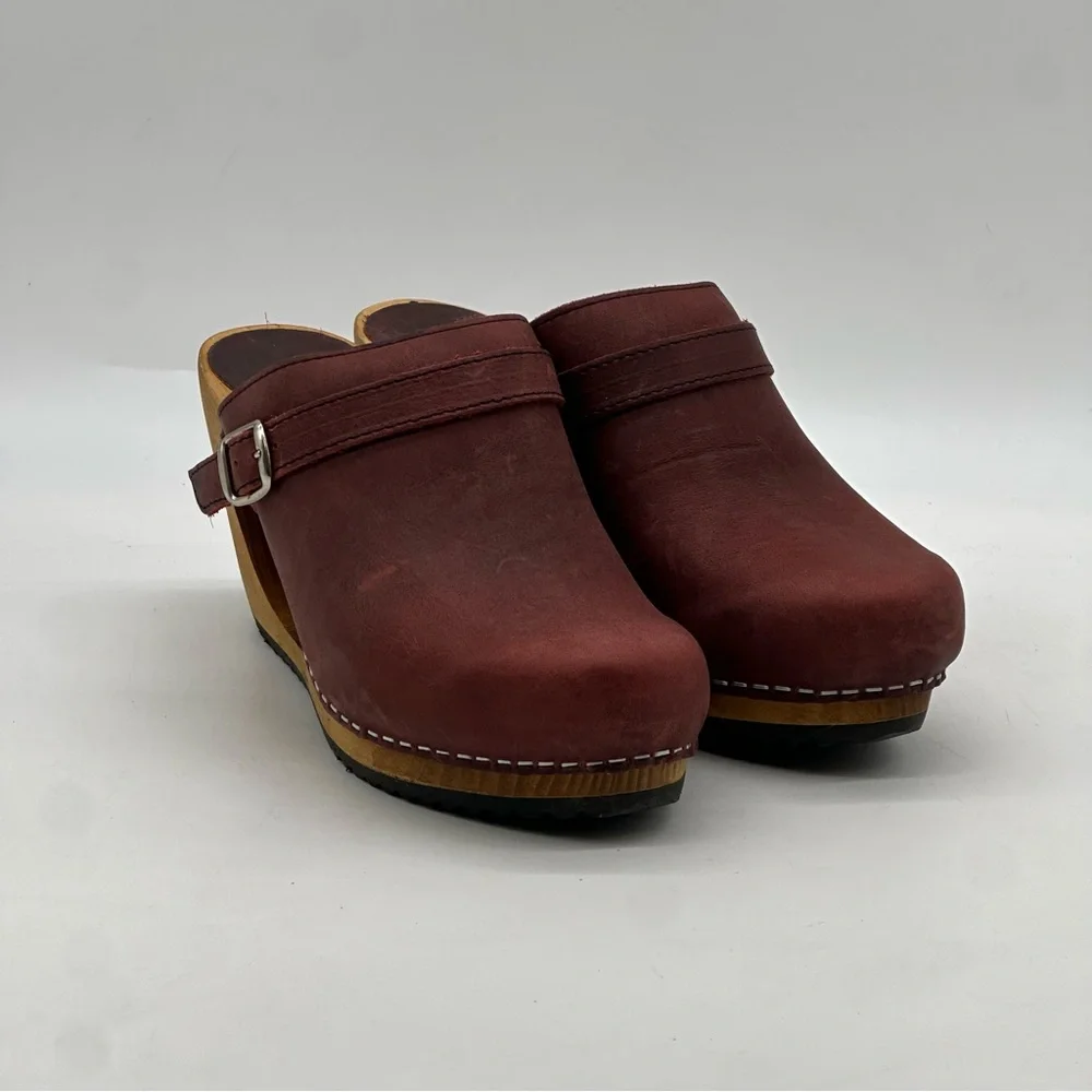 Sanita Clogs. Size 10 - Picture 9 of 9